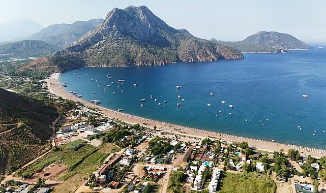 Antalya Kumluca 1 Antalya Kumluca’da villa tadilatı, mantolama ve dekorasyon hizmeti veren ustalar