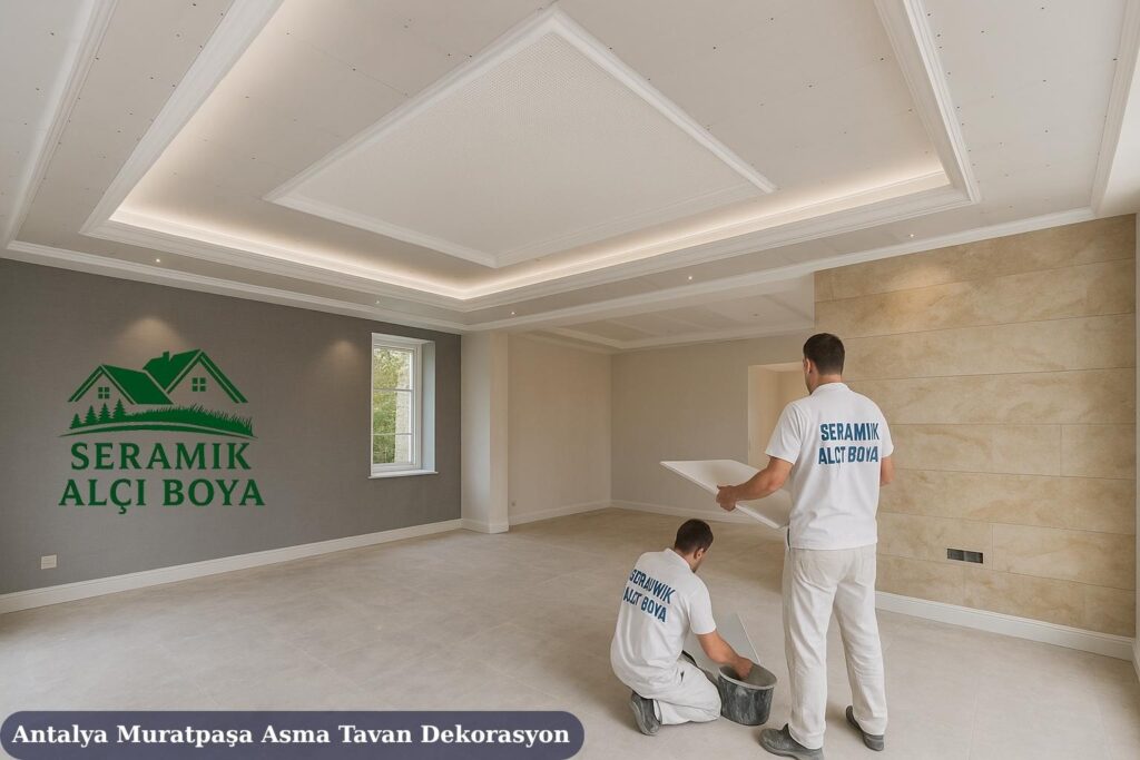 Antalya Muratpaşa Asma Tavan Dekorasyon 2025 3 Antalya Muratpaşa Asma Tavan Dekorasyon modern bir villanın salonunda estetik alçıpan tavan dekorasyonu yapan Seramik Alçı Boya ustası.