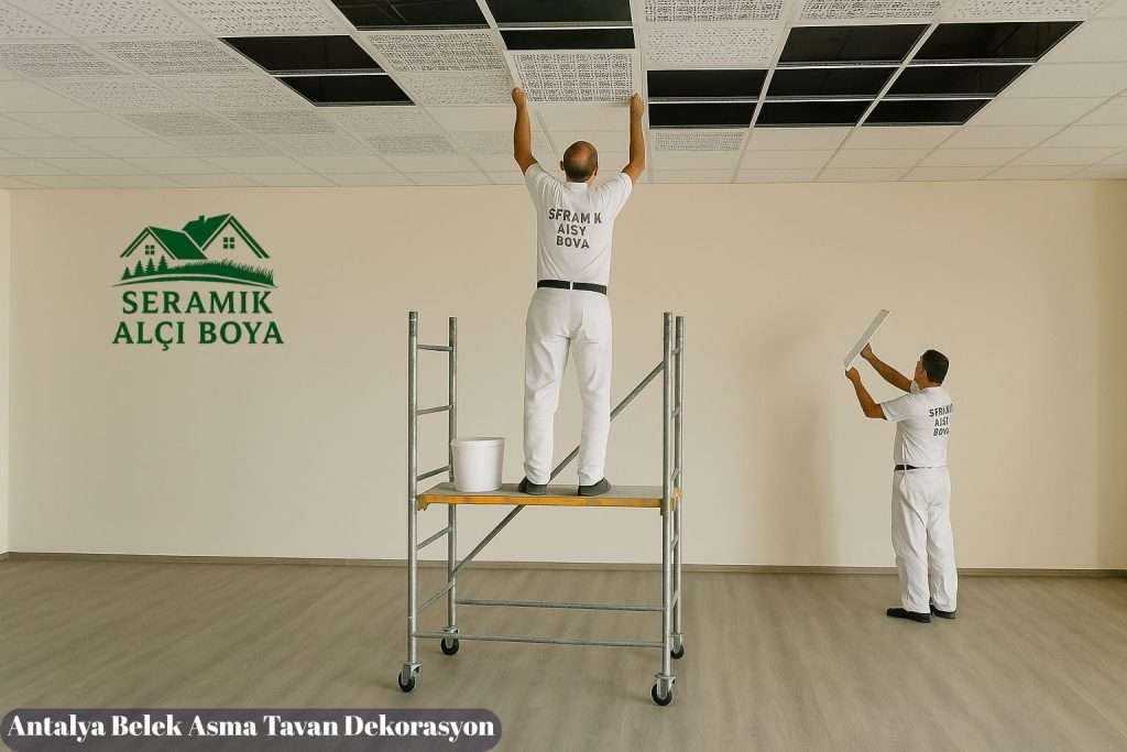 Antalya Belek Asma Tavan Dekorasyon asma tavan montajı yapıyor. Tavanın açık kısmında metal profiller görülüyor.